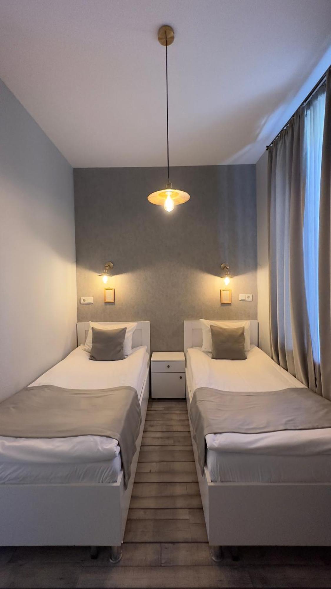 Hotel Ticiani 13 Koutaïssi Extérieur photo