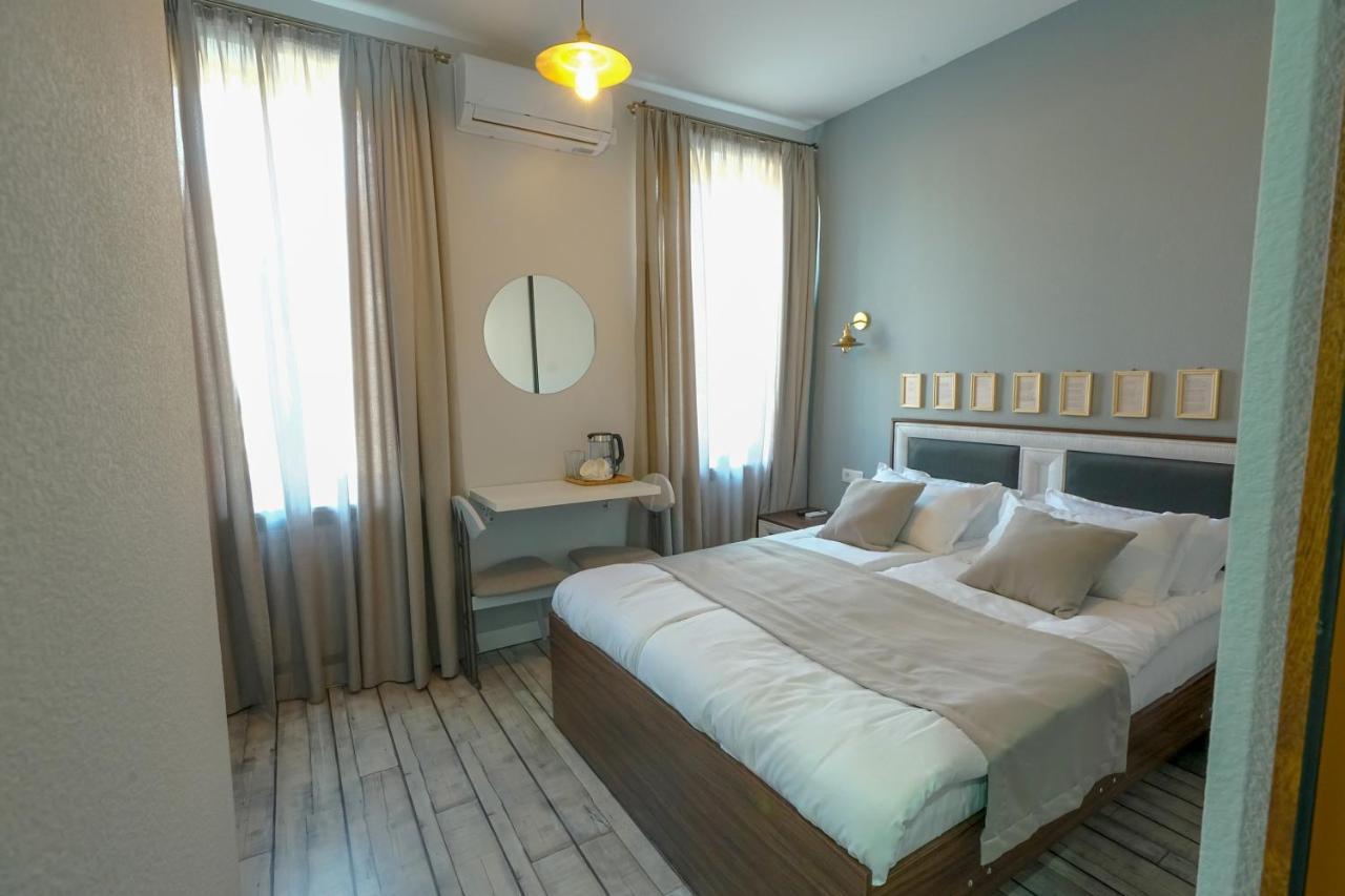 Hotel Ticiani 13 Koutaïssi Extérieur photo