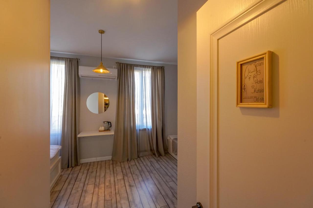 Hotel Ticiani 13 Koutaïssi Extérieur photo